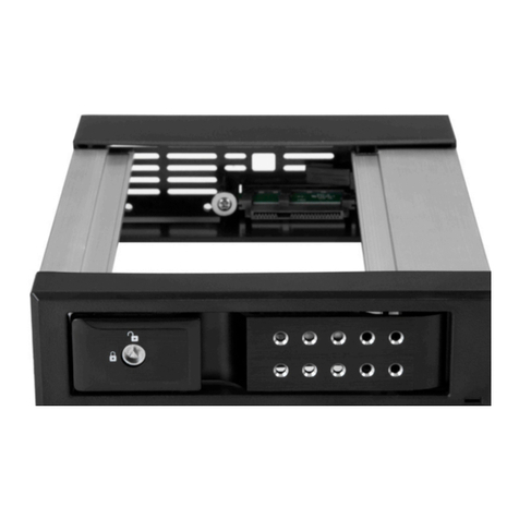 StarTech.com 8STHSB1SATSASBA User manual