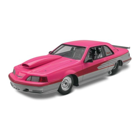 REVELL MATT & DEBBIE HAY'S PRO-STREET THUNDERBIRD User manual