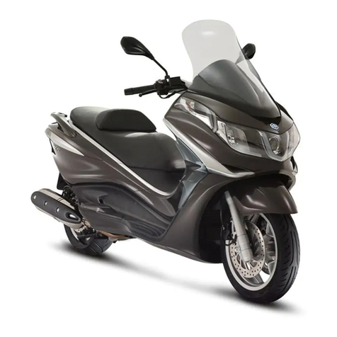 PIAGGIO X10 500ie Executive 2012 User manual